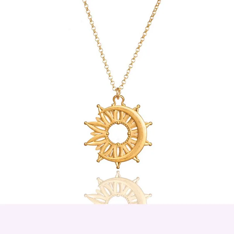 

New Silver Gold Chain Hollow Sun Moon Choker Necklace Women Girl Simple Tiny Round Pendant Necklaces Fashion Jewelry