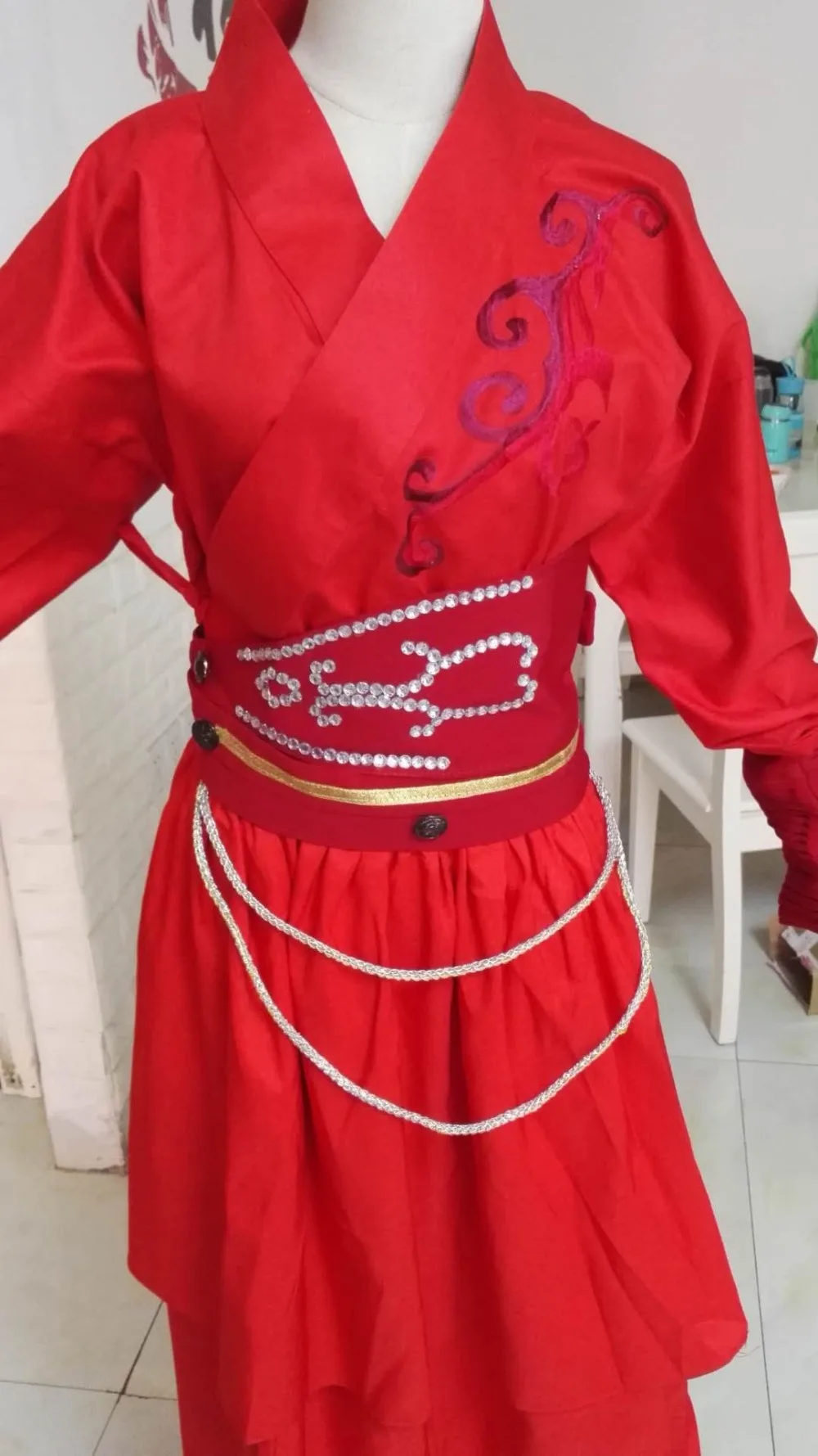 Новая компьютерная игра Qin Shi Min Yue The Legend of Qin Chi Lian Red Swordlady Costume 2 дизайна