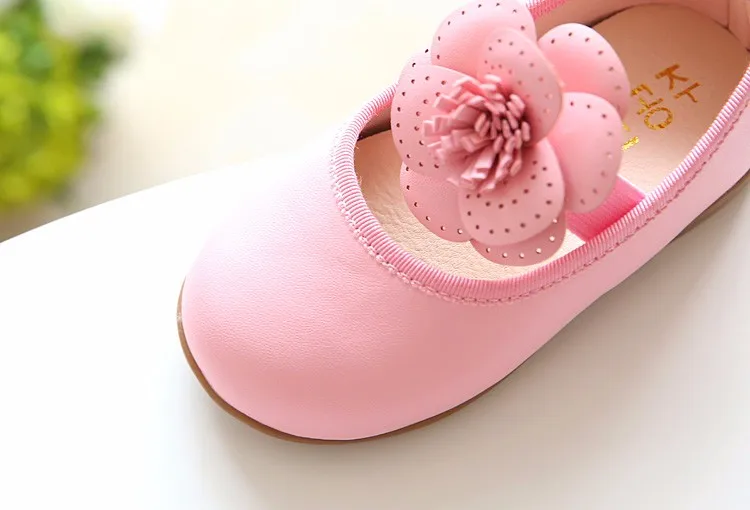 Girls shoes 8