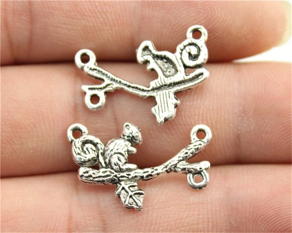 WYSIWYG 15pcs 22x14mm Pendant Squirrel Branch Squirrel Charm Pendants 