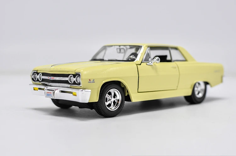 1:24 1965 CHEVRO LET MALIBU SS классический автомобиль модель автомобиля из сплава бутик