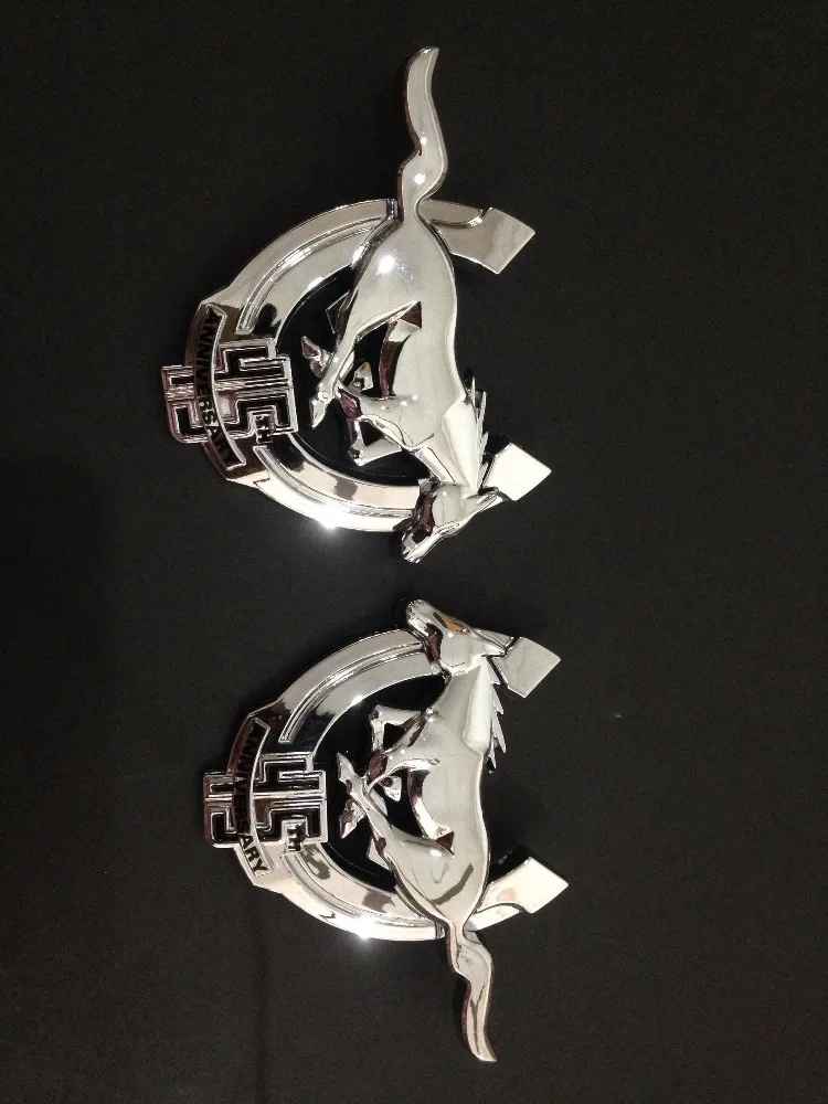 

NEW 2004-2017 MUSTANG FRONT FENDER RUNNING HORSE 45TH EMBLEM LOGO - PAIR