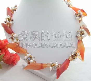 

N013025 18" White Rice Pearl Red Gems Flower Crystal Necklace
