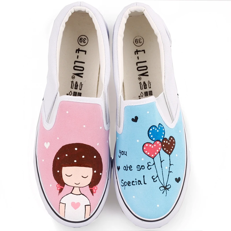 

2019 Spring Women Canvas Shoes Cartoon Grils Cute Shallow Designers Sneakers Hand-Painted Casual Slip-On Low Flats Comfortable