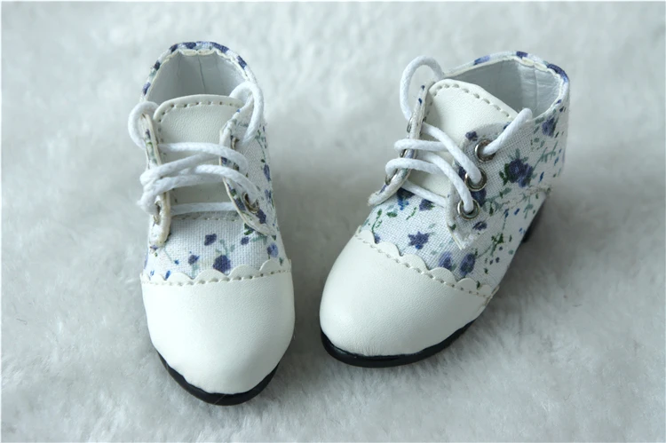 JS032 White (12)