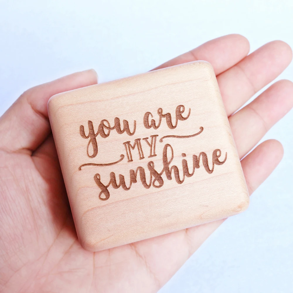 Деревянная музыкальная шкатулка Sinzyo ручной работы You are my sunshine Музыкальная с