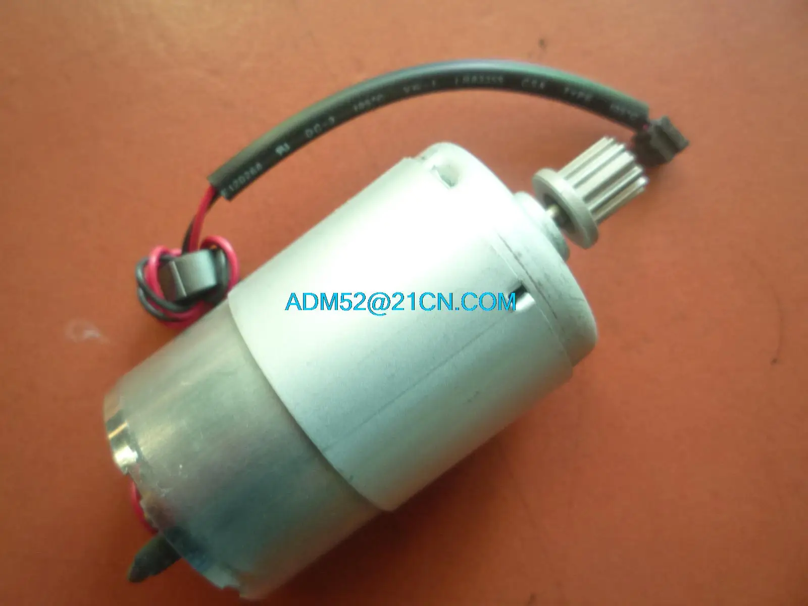 New and original CR MOTOR for Epson L1800 SC-P408 SP-R2000 SP-R1800 SP-R1900 SP-R2880 SP-R2400 SP-R2000S MOTOR ASSY PF