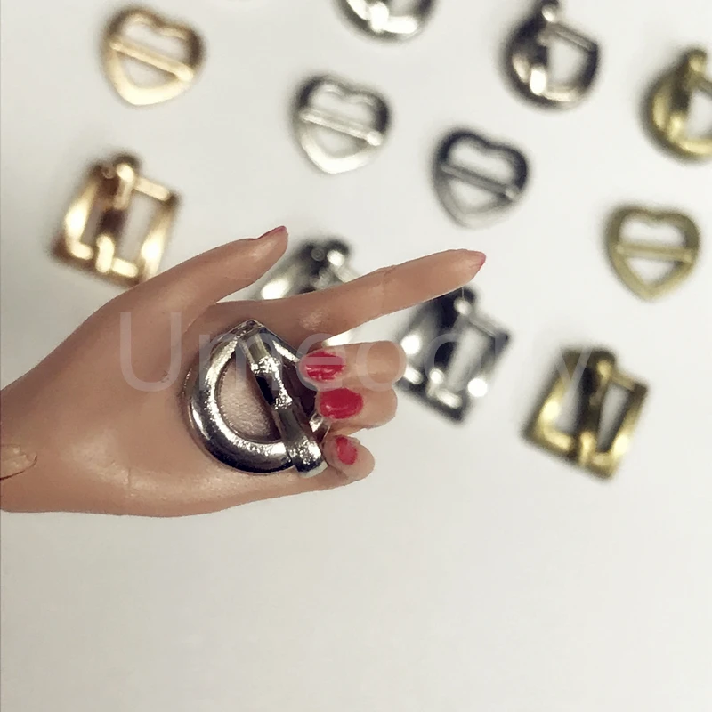 doll buckle  (4)