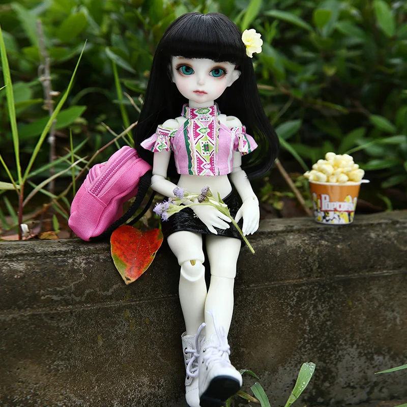 BJD Dolls Momocolor Emily 29cm 1/6 Adorable Cutie High Quality Resin Figure Girl Toys Best Birthday Gifts