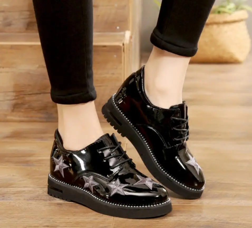 

2018 Autumn women platform casual ballet flat shoes Patent Leather lace up sneakers ladies moccasins bee shoe calzado zapatillas