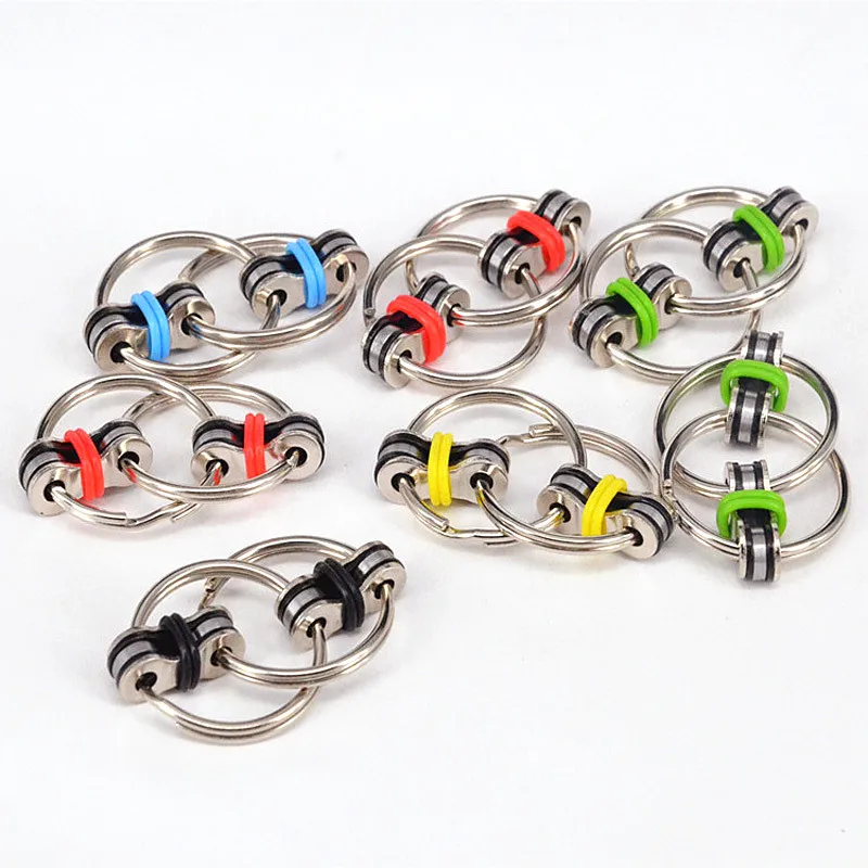 

5 Colors Funny Key Ring Fidget Wind Up Toy For Children Kids Boys Girls Finger Tips Metal Keys Ring Chain Buckle Relieve Stress