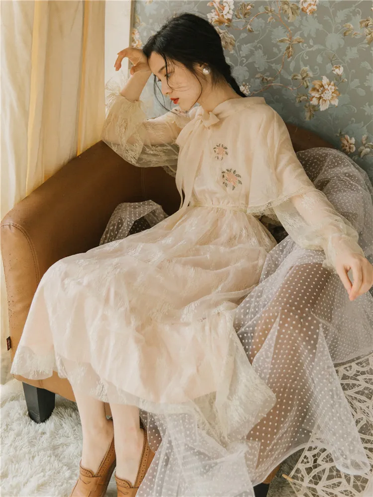 

2019 new fashion women's dresses Vintage Lace Sunscreen Cape French Dress