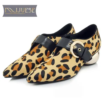 

MLJUESE 2018 women flats horsehair leopard color pointed toe flats rivets spring comfortable loafers women shoes size 40