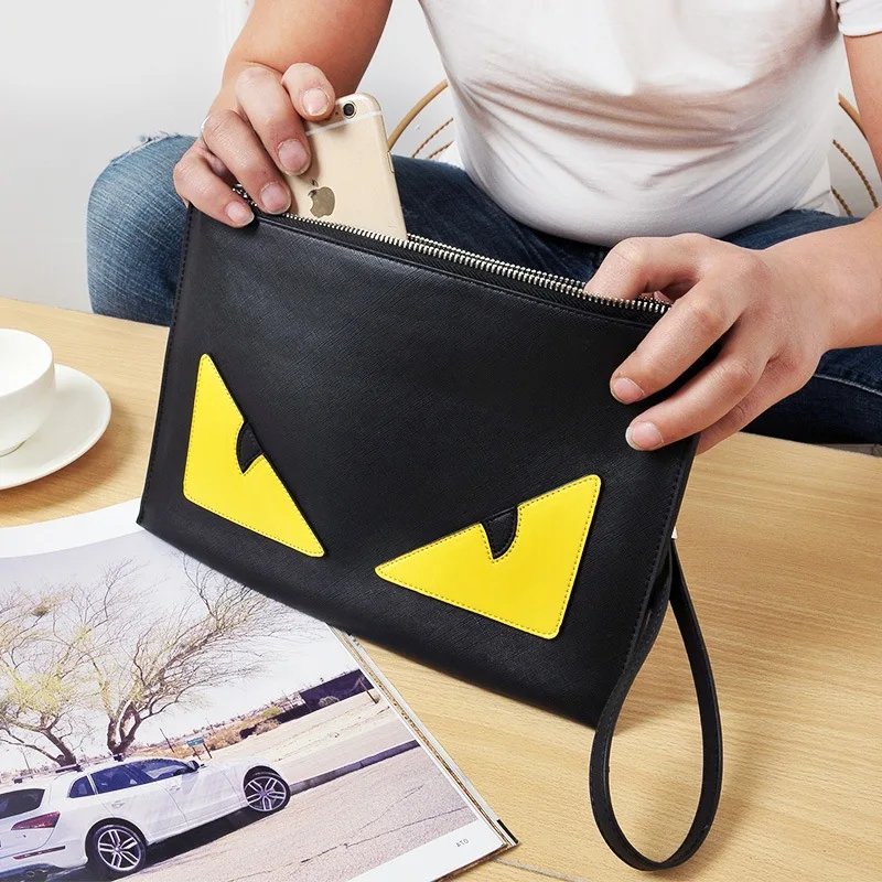 

2018 Hand Time-limited Single Bag Handbag Shoulder New Korean Women's Singles Diagonal Monster Envelopes Personality Pu Zipper