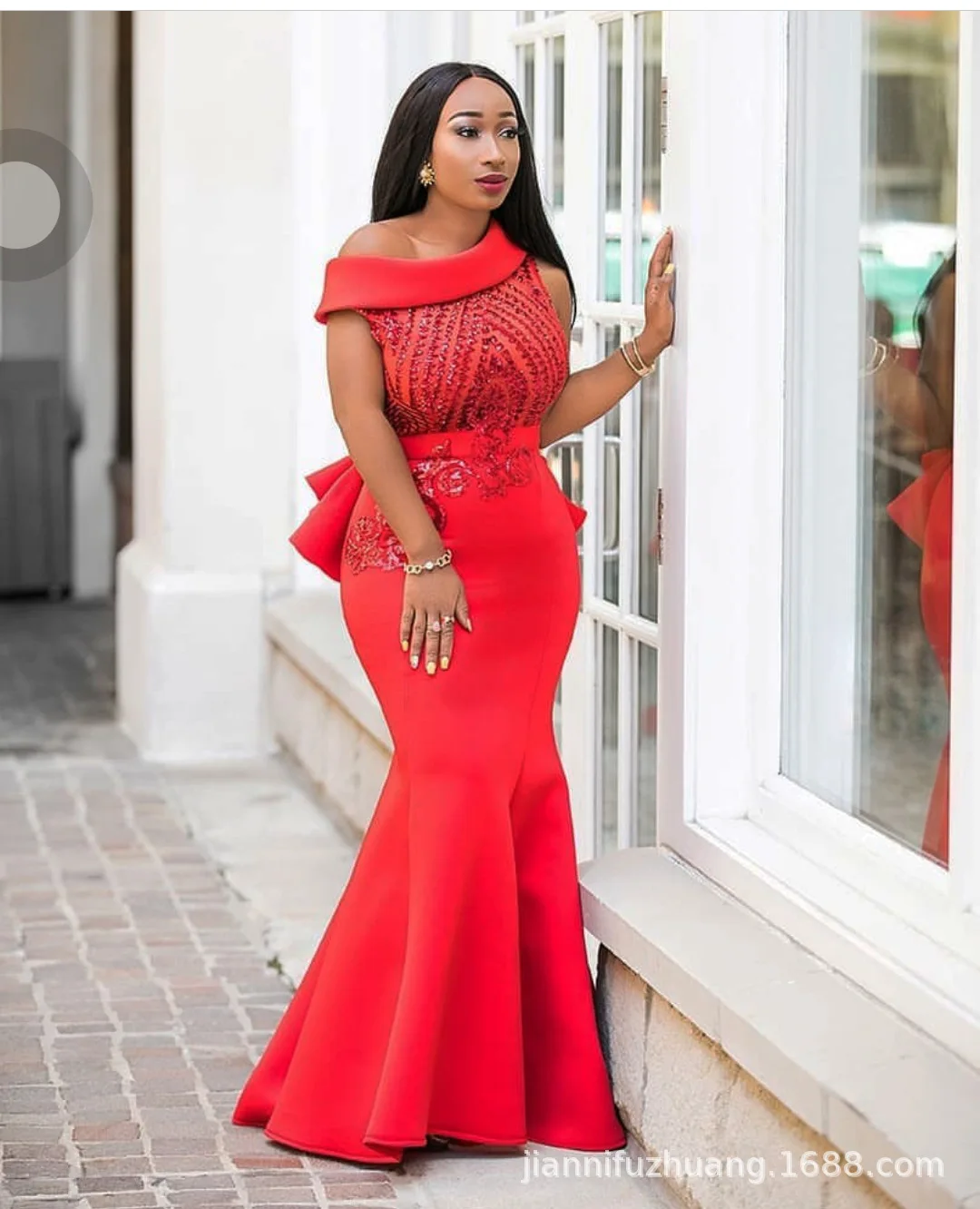 

African women's diagonal shoulder sequined slim body fishtail dress