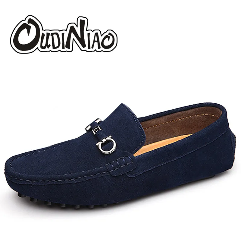 Vente Mens Chaussures Casual Grandes Tailles 6 11 Métal Vache En Daim Mocassins glissement Sur des Chaussures Hommes Mode Solides Hommes de Chaussures 2017 Zapatillas Hombre