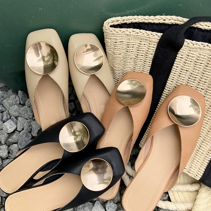 

Women Spring Summer Mules Slippers Ladies Square Toe Metal Decor Crystal Casual Outdoor Flat Slippers Slip On Half Flip Flops