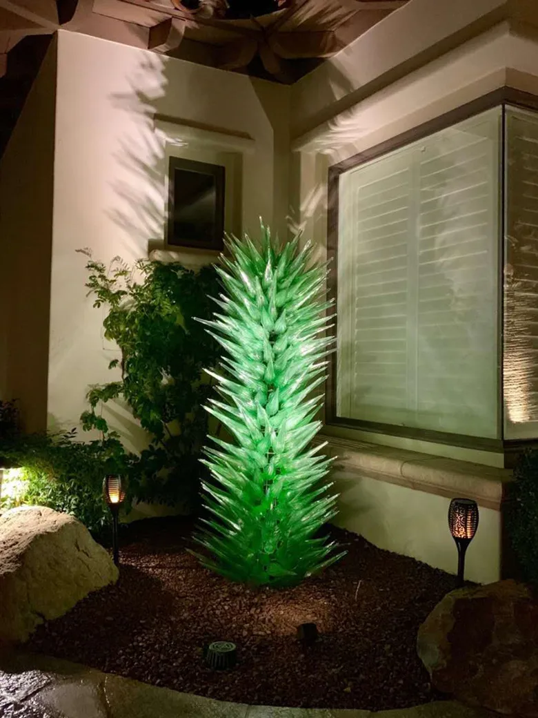 green scupture 8