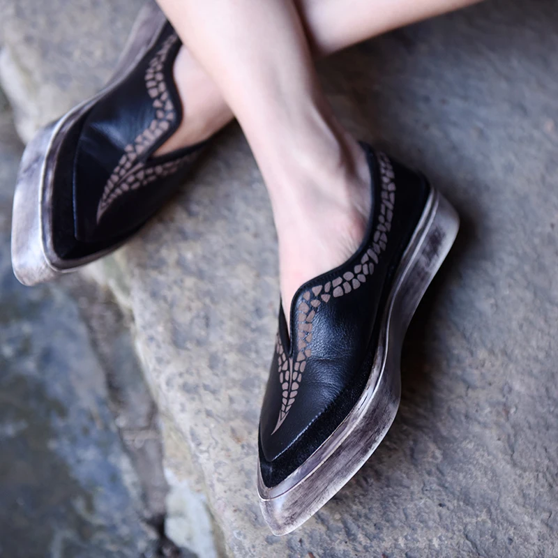 

Women Leather Loafers Pointed Toe Flats Women Shoes Casual Autumn Handmade Genuine Leather Lady Boat Shoe Flats Brand Embroidery