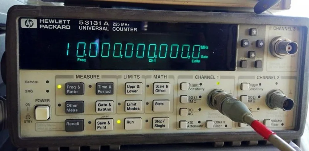 10 м Частота Reference/2 синусоидальные волны/1 квадратная волна выход DC11.7-12.9V