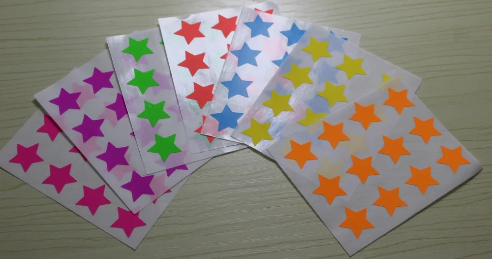 1.9 см Mini White& Black Star стикер