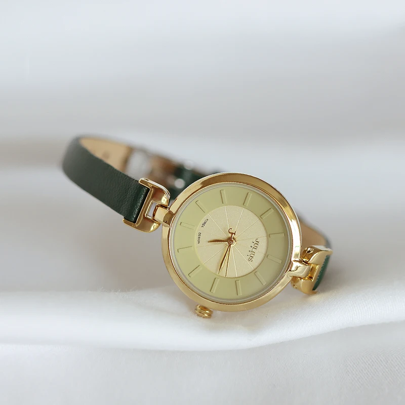 

Polychrome Temperament Retro Watch Female Simple Korean Literary Belt Female Watches Waterproof Quartz Watch