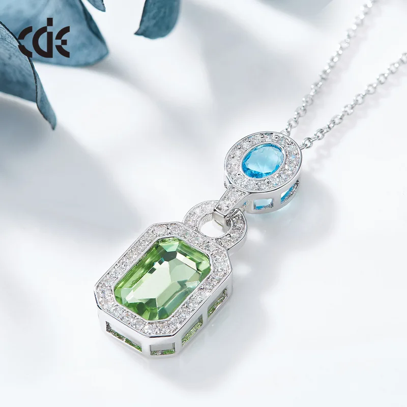 5284272240_1017793689