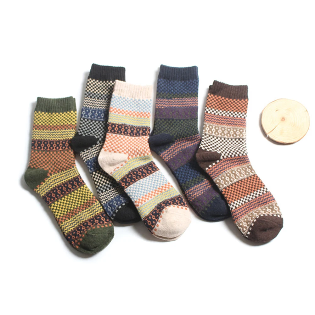 B Hot Sale 5 Pair Winter Thick Warm Geometric Stripe Sock Casual Retro Crew Socks Mid-Calf Socks CXZ - Color: B
