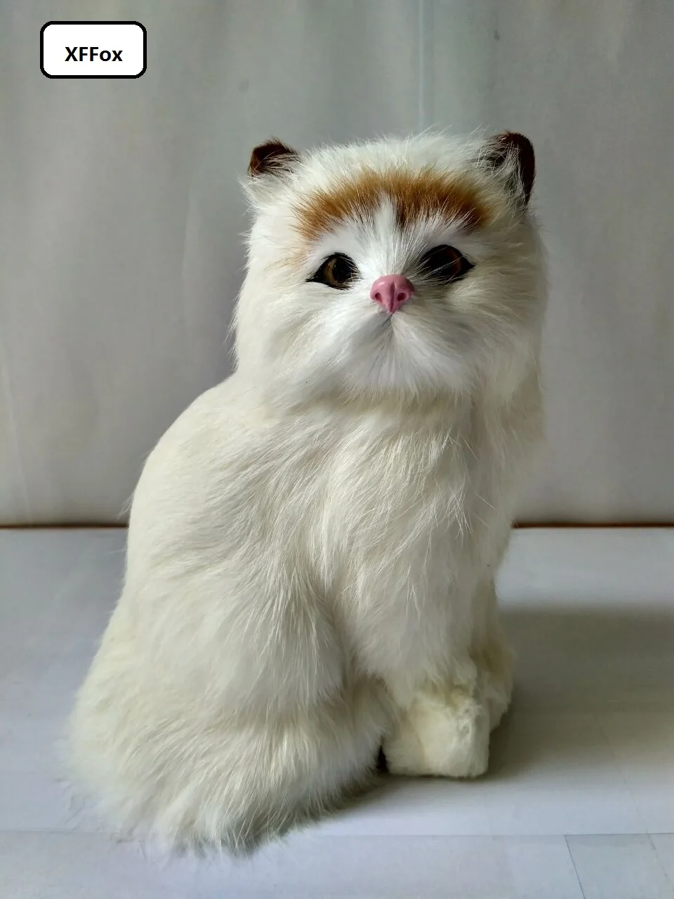 

Симпатичная реальная жизнь, желтая голова, сидящий Кот, модель из пластика и пуха, имитация белого кота, кукла, подарок, около 20x15x15 см xf1318