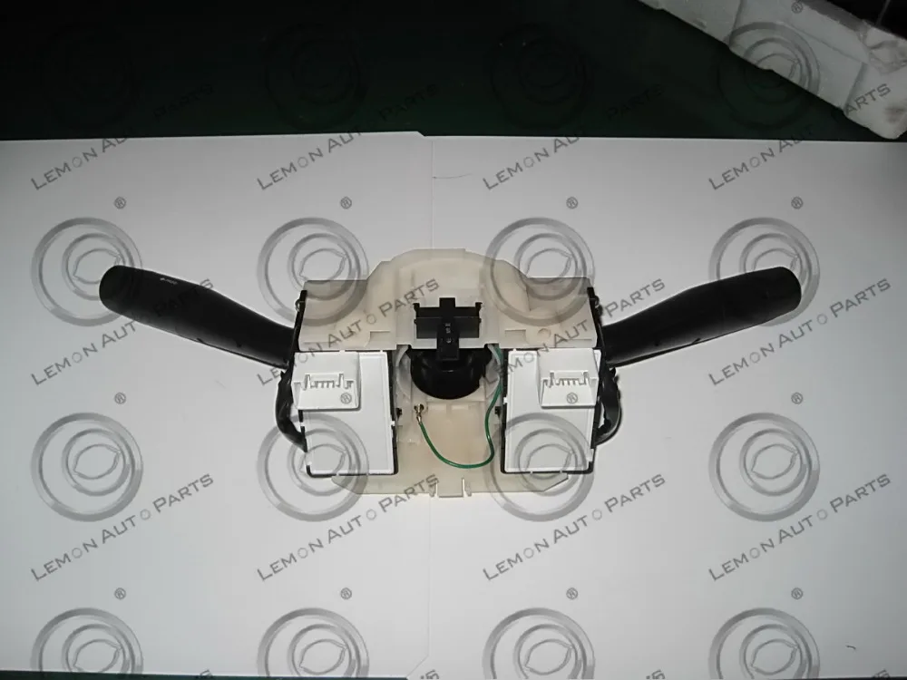 Комбинированный Переключатель LE01-12032-2 для ISUZU 100 P