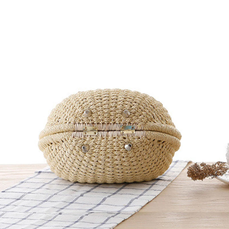 Beach-Bag-Handmade-Round-Straw-Bag-Clutch-Women-Handbag-Woven-Knitted-Rivets-Small-Summer-Shell-Bag (2)