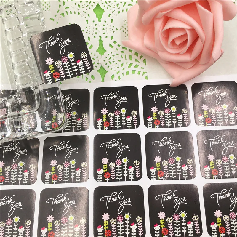 

100Pcs/Lot 2 Size Square Sticker Handmade For You Little Bear and Flower Pattern Thank Seal Stickers for Weeding Party Decorate