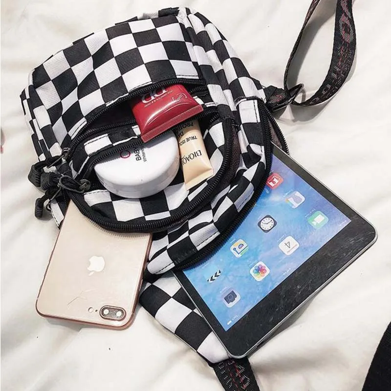 Casual Women Black and White Checker Chest Bags Retro Plaid Shoulder Bag Street Sports Oxford Checked Crossbody Bags for Women