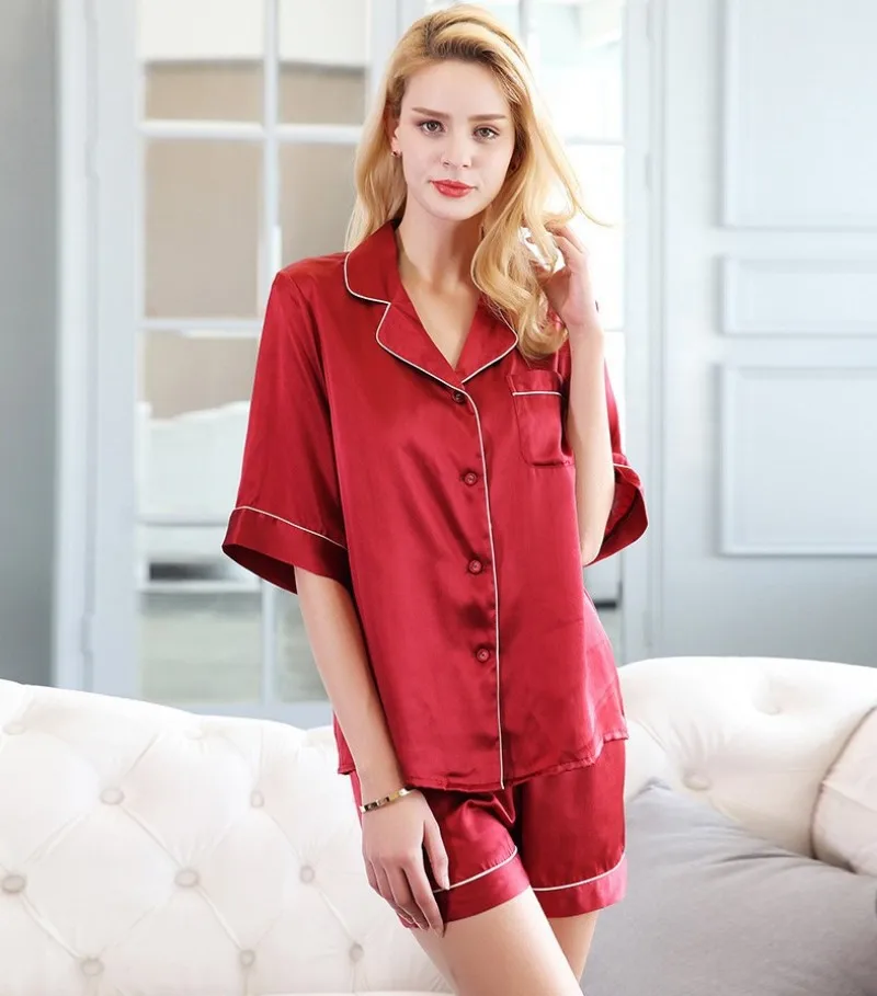 High Quality Luxury Silk Pajamas Sets Fashion Single Breasted Tops And Shorts Nightwear Sets Comfort Satin Womens Pajamas