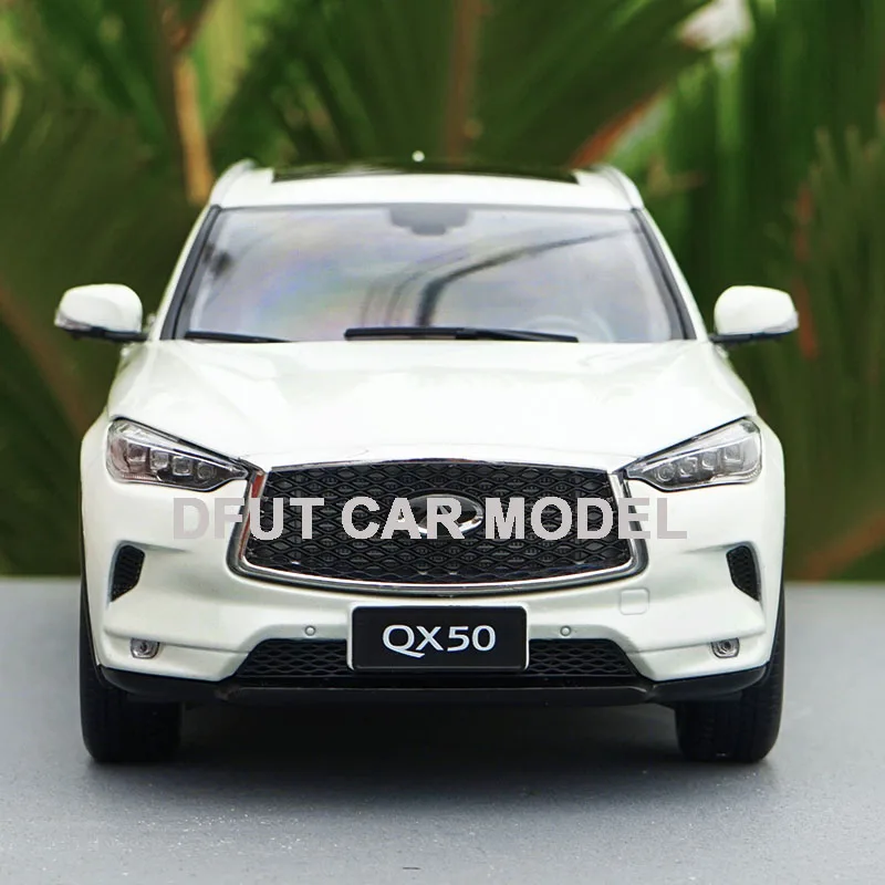 1:18 игрушечный спортивный автомобиль модель QX50 из детских игрушечных автомобилей оригинальные авторизованные подлинные детские игрушки подарок