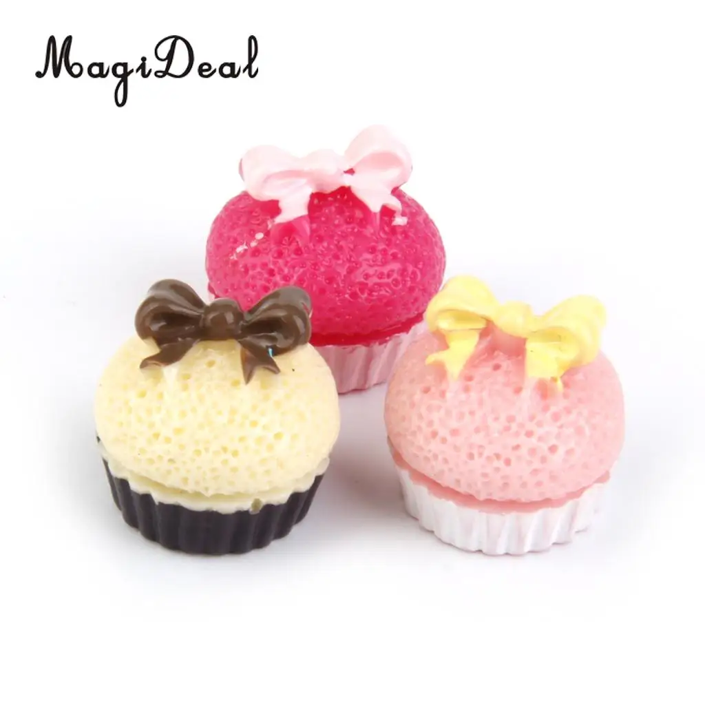 MagiDeal 8Pcs Resin Kitchen Food Creamy Cakes Dollhouse Miniature 1/12 for Birthday Wedding Bakery Scene Kids Pretend Play Toy