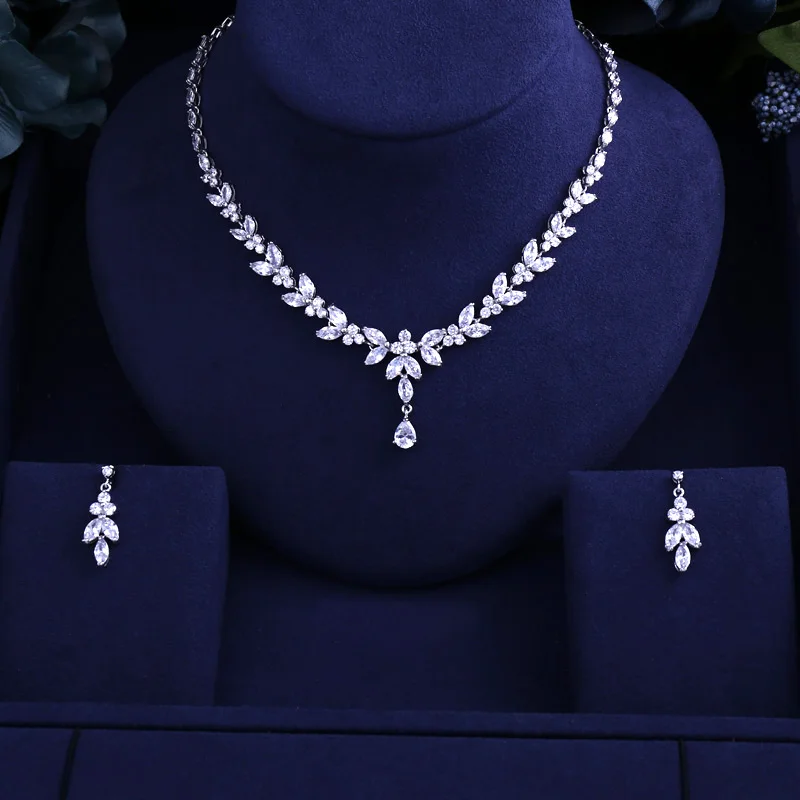 

Accking Luxury Sparking Brilliant Cubic Zircon Clear Necklace Earrings Wedding Bridal Jewelry Sets Dress Accessories