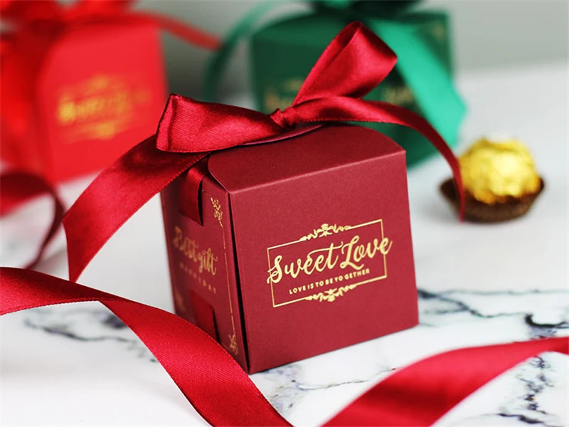 5 10pcs Gift Box Square Red Green Bronzing Candy Bag Wedding Favors Gift Ribbon Box Packages Birthday Party Favor Paper Bags 