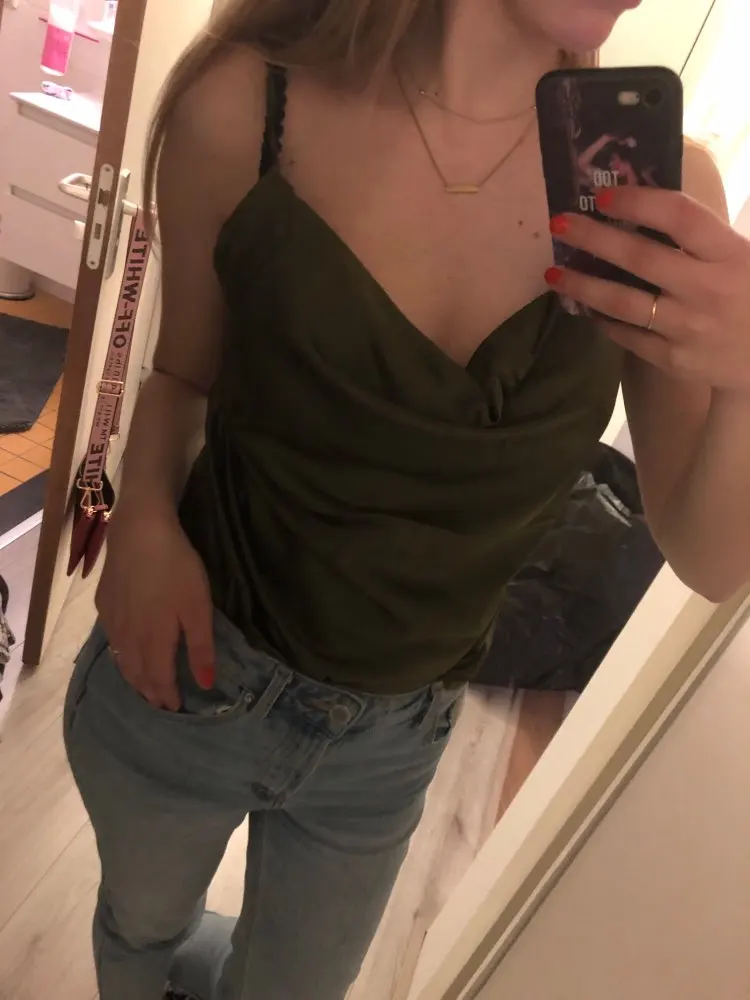 HTB1o8lhV3HqK1RjSZFgq6y7JXXaJ.jpg_ Satynowa Bluzka Cami