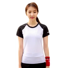 Топы Для Йоги быстросохнущая Спортивная одежда для бега Женская эластичная спортивная одежда черно-белая Лоскутная Женская короткая футболка