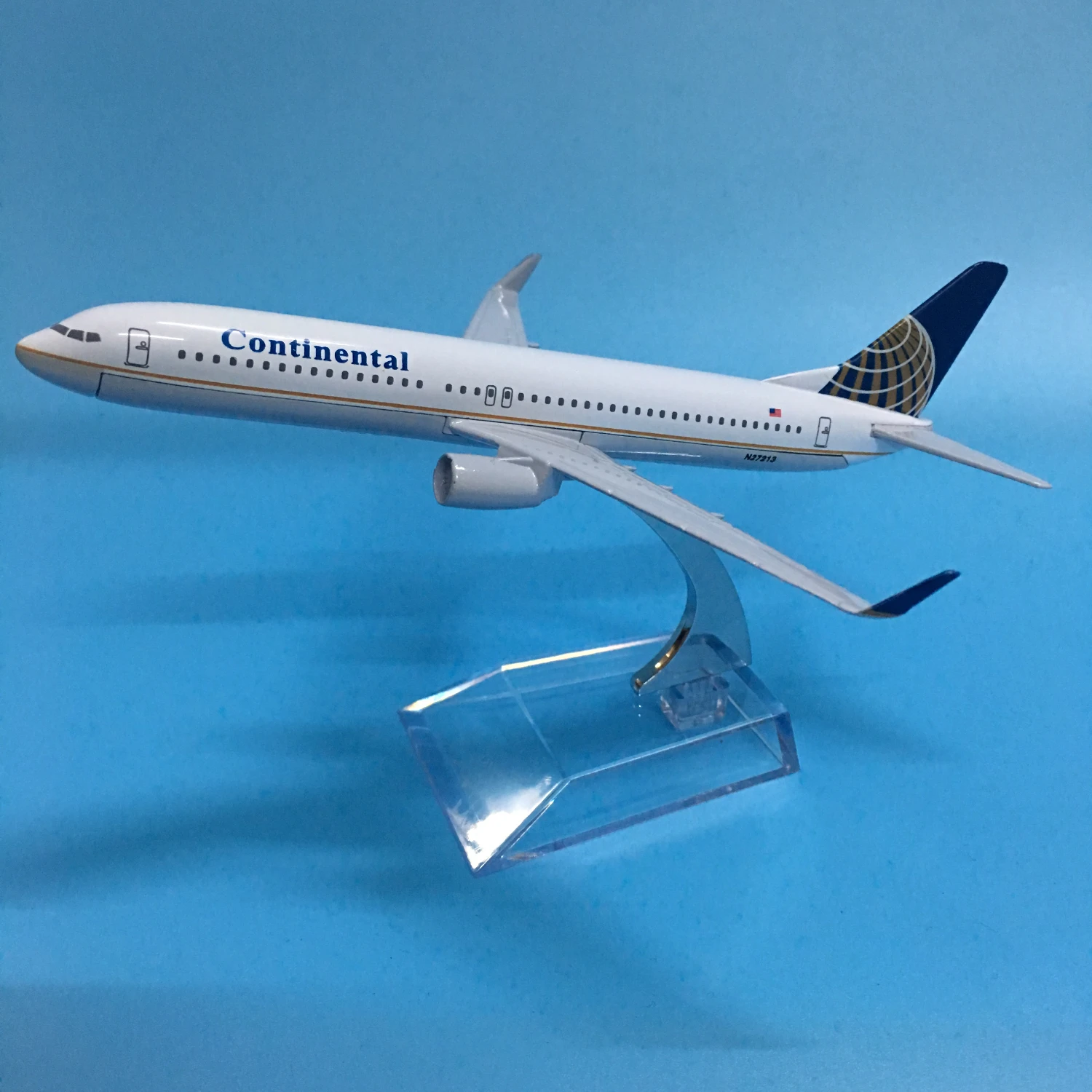 JASON TUTU 16 см Континентальный Boeing B737 800 N27213 модель самолета Модель аэроплана самолет