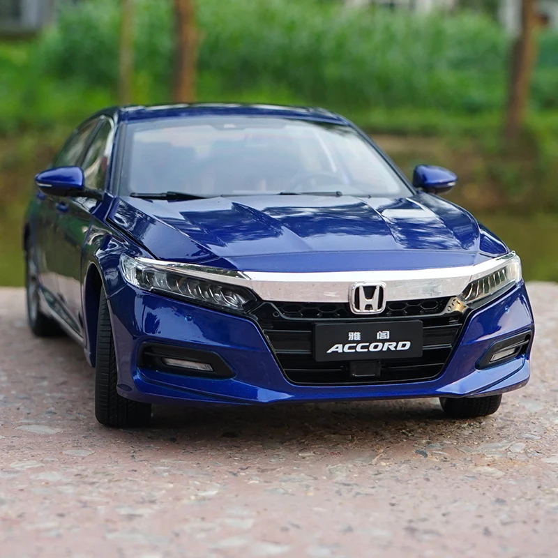 Exquisite gift 1:18 Guangqi Honda Tenth Generation Accord simulation metal car model,advanced alloy model car,free shipping