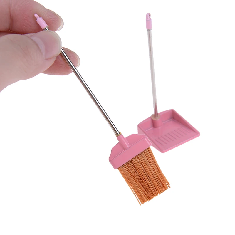 

New 2pcs/set Dollhouse Mini Desktop Sweep Cleaning Tool Kits Broom Dustpan Set Pretend Play Furniture Toys 1:12 Doll House deco