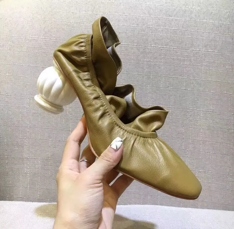 Mstacchi Волан плиссированные круглый каблук Женская обувь стиль натуральная кожа женские туфли-лодочки с квадратным носком странный стиль каблука бабушка обуви