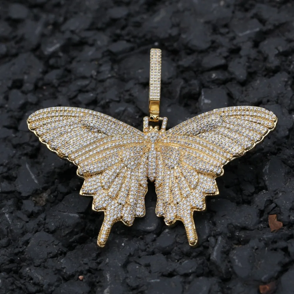 Ожерелье UWIN с цветной подвеской бабочкой украшенное фианитом класса ААА