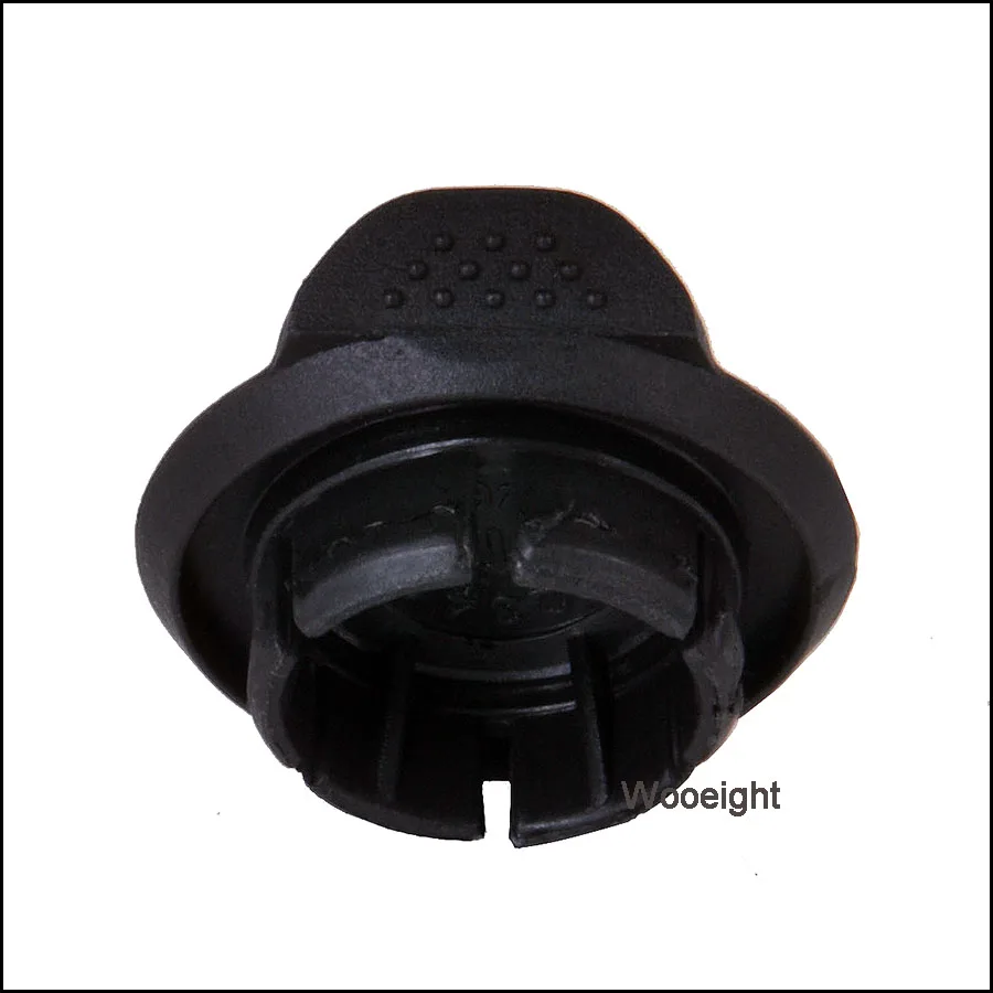 1073223 New Black Plastic Car 12V Diameter 21mm Socket Cigarette Lighter Outlet Cover  Fit For Ford Focus Fiesta Mondeo (8)