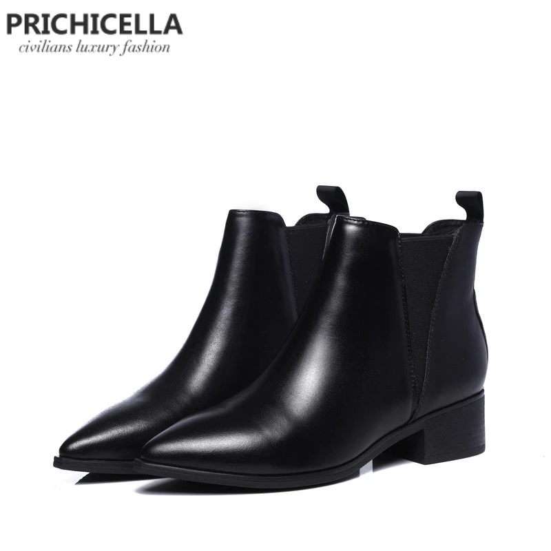 pointed toe chelsea boots