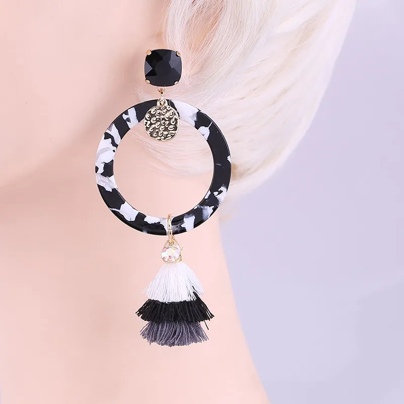 Earrings Black White