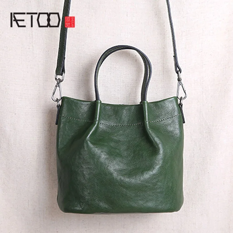 AETOO Original leather handbag mini bag handbag shoulder slung bag head layer leather bucket bag new