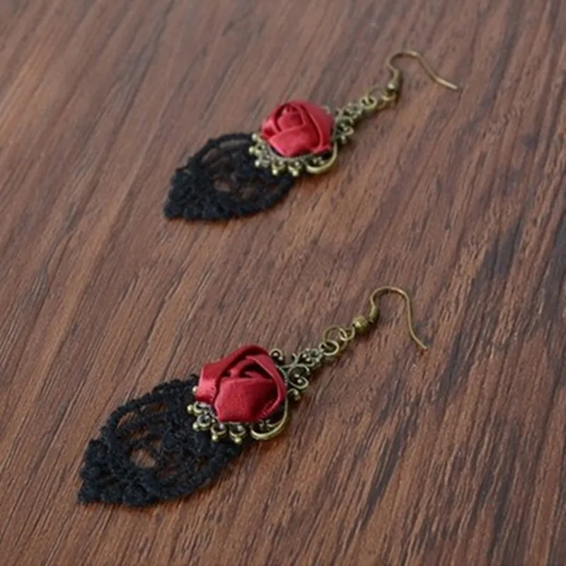 

2017 new jewelry retro hollow lace red rose earrings alloy flower earrings wholesale